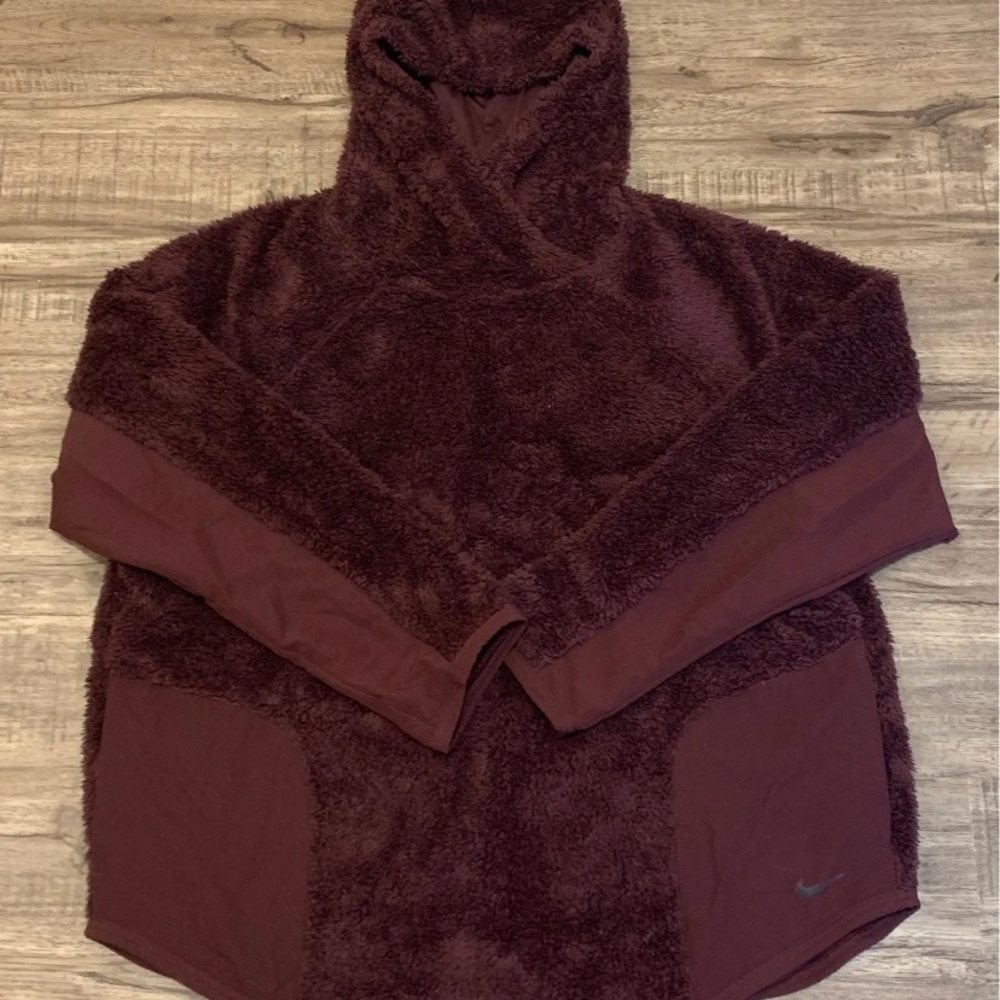 Women’s Nike Sweatshirt